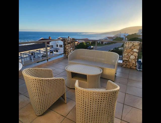 6 BEDROOM HOUSE FOR SALE IN JONGENSFONTEIN